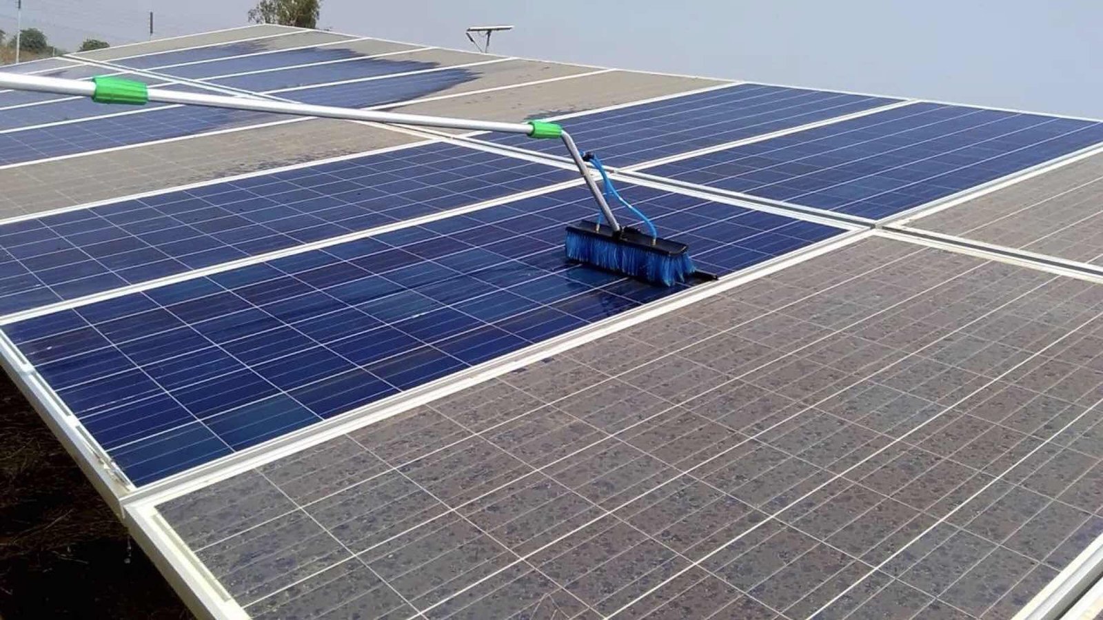 Maintenance and cleaning of solar panels